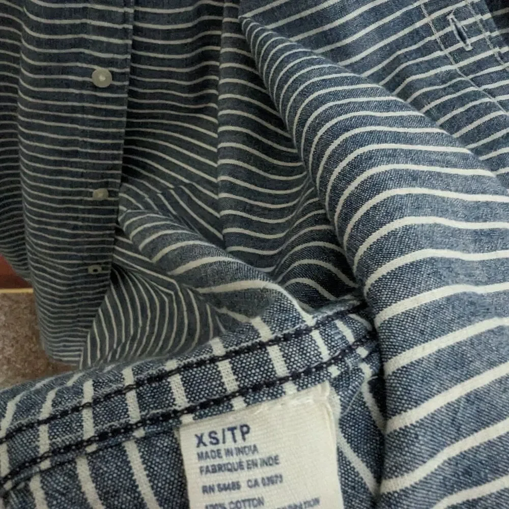 American eagle men's button down striped xs